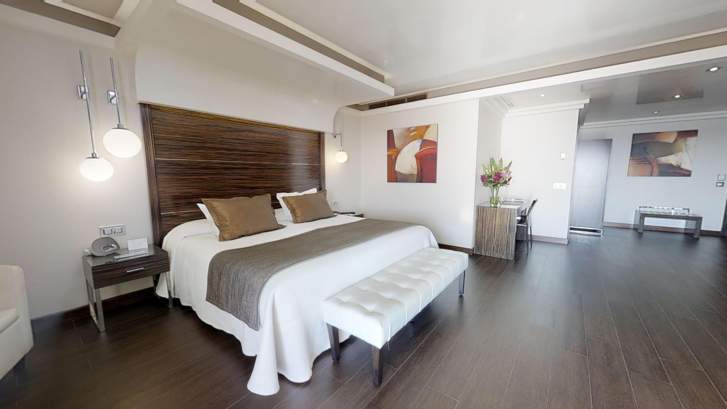 빈시 셀렉시온 알레이사, 호텔 부티크 앤 스파 베날마데나코스타 외부 사진 A room at the hotel